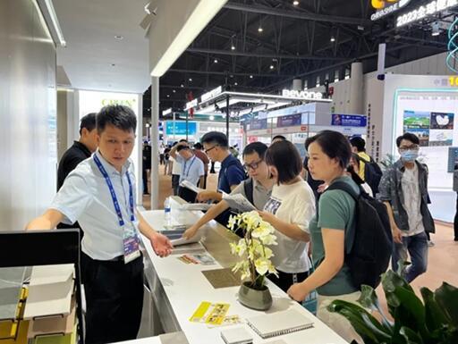 開場(chǎng)即火爆！BTP陶瓷薄板xCHCC2023全國(guó)醫(yī)療建設(shè)大會(huì)首秀大放異彩！